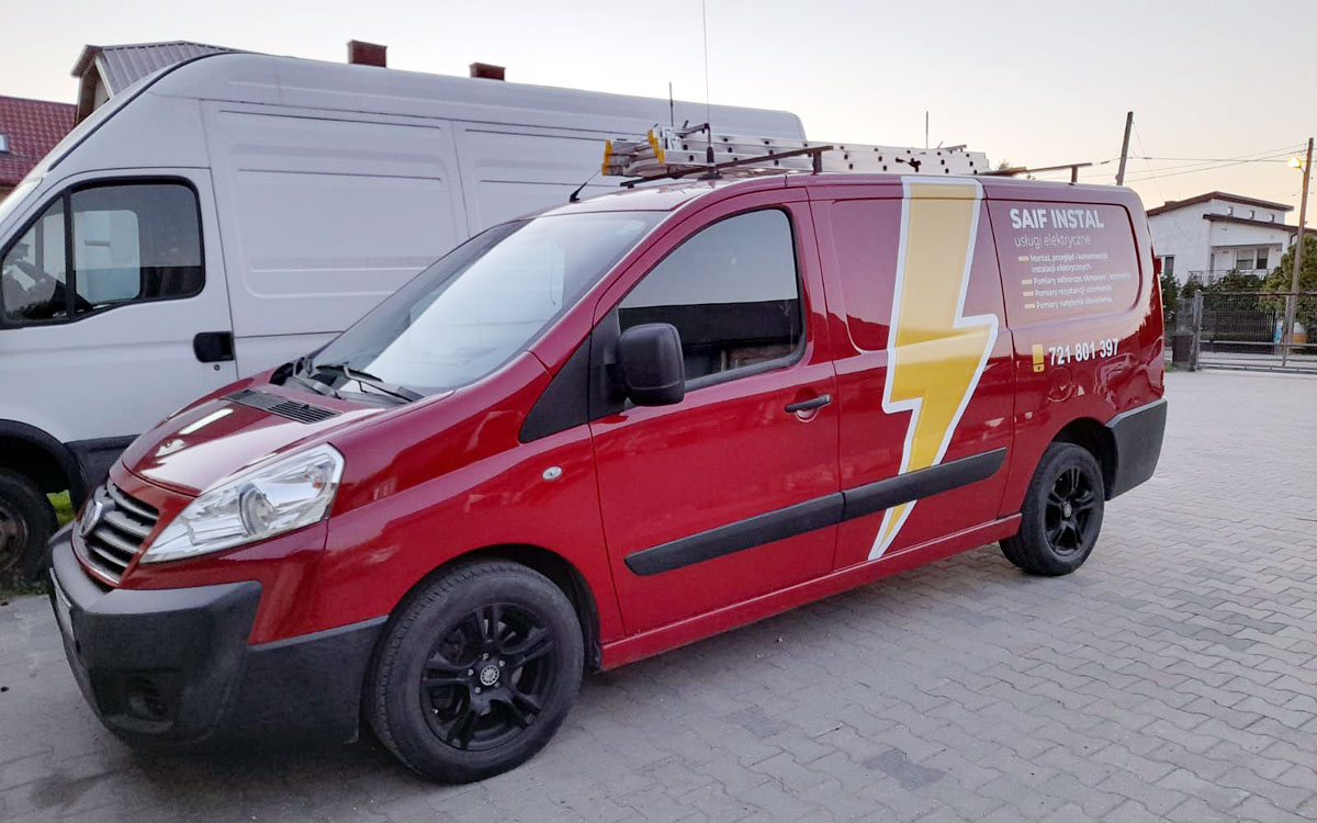 SAIF INSTAL samochód